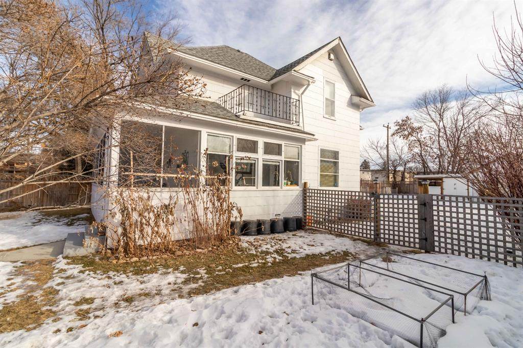 5407 48 Avenue - Photo 1