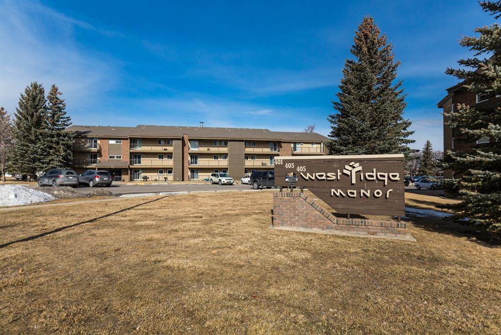 401 Columbia Boulevard - Photo 1