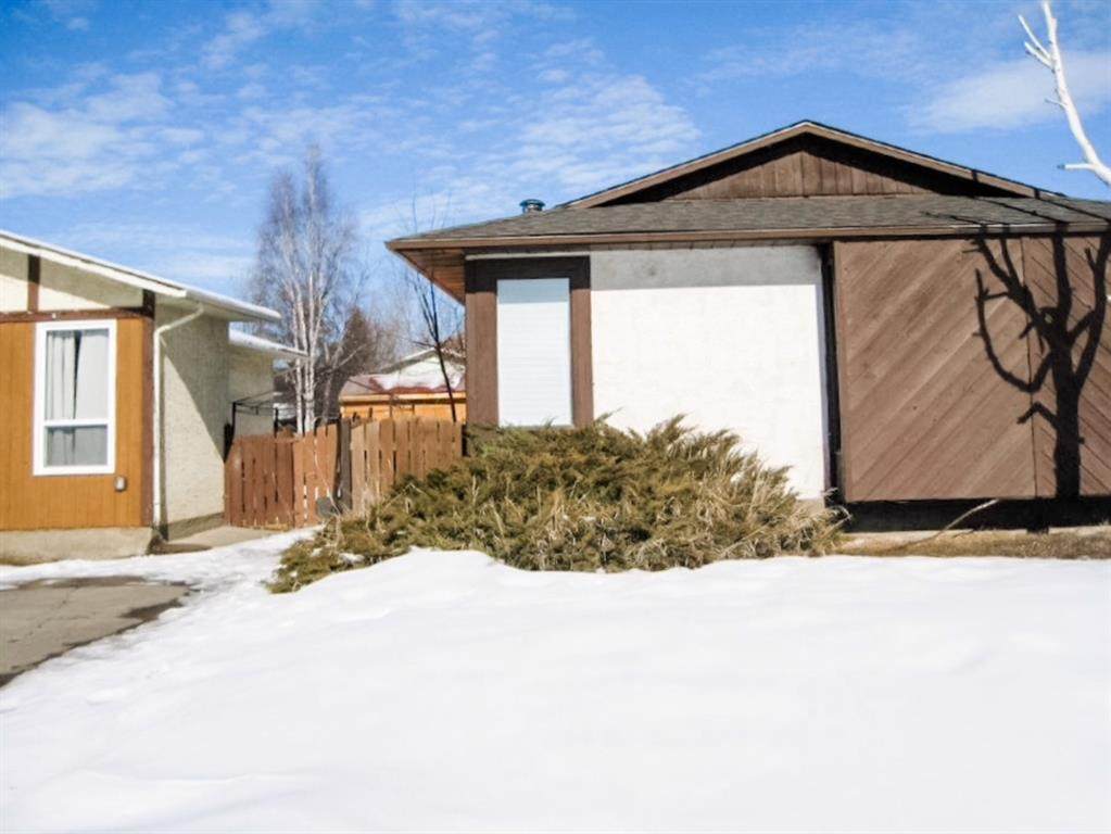 9510 74 Avenue - Photo 1
