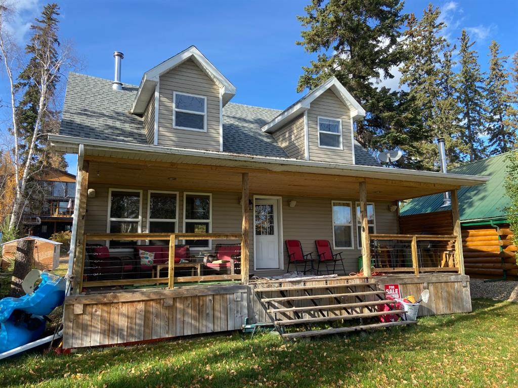 2104 Spruce Crescent - Photo 1