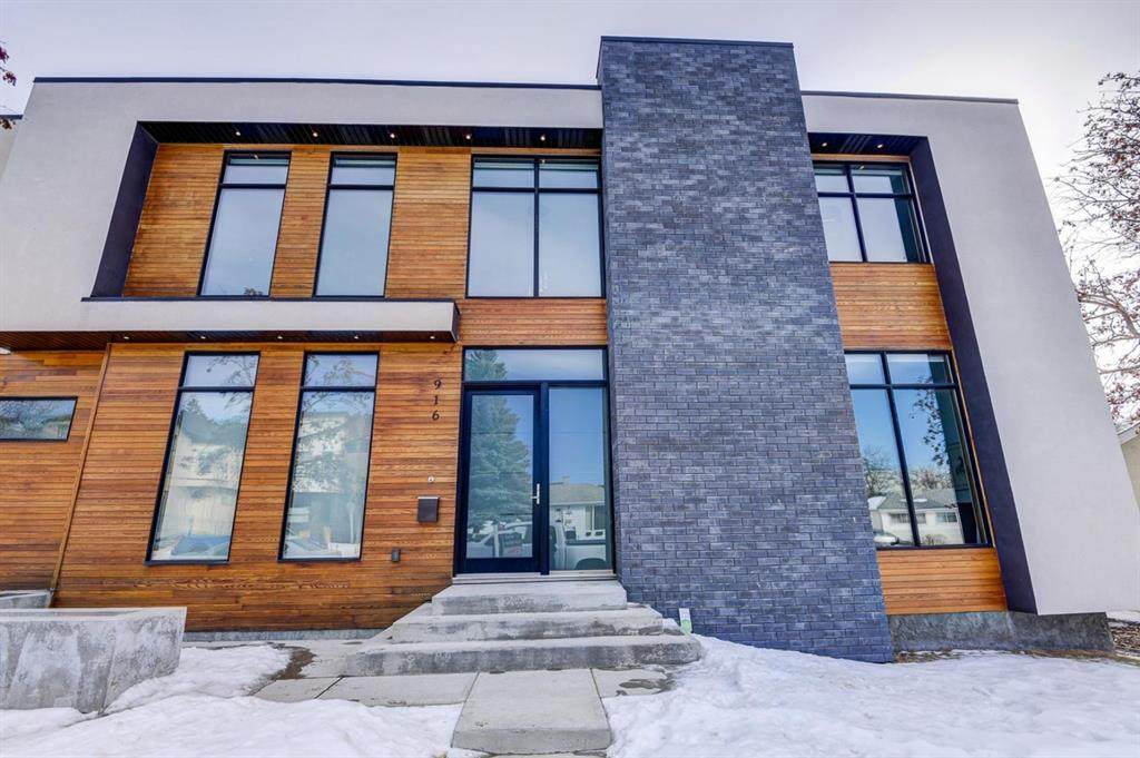 916 32 Street - Photo 1