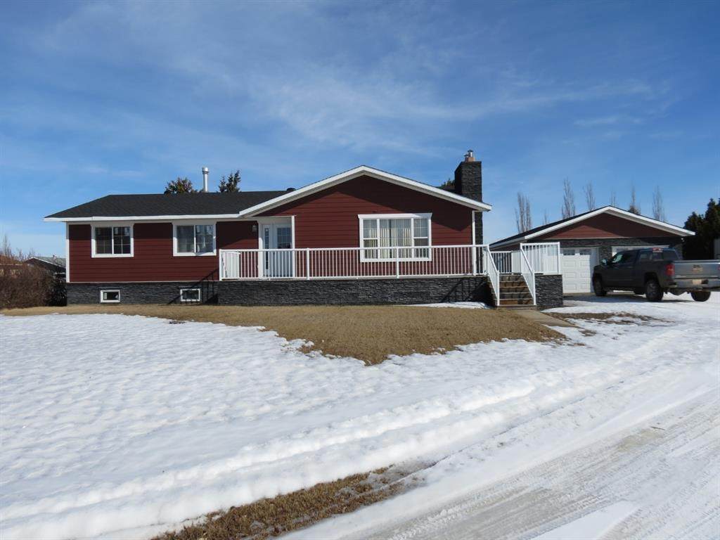4524 Wood Crescent - Photo 1