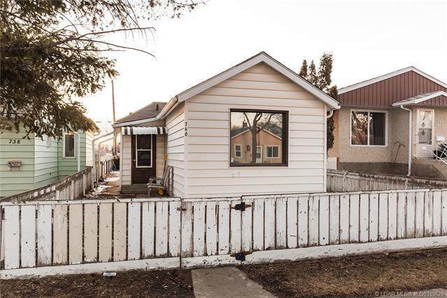 740 12 Street - Photo 1