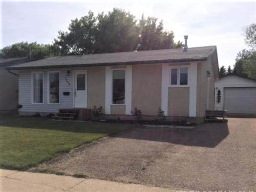 3408 48 Avenue - Photo 1