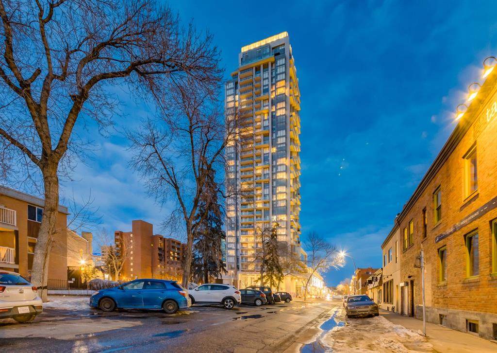 930 16 Avenue - Photo 1