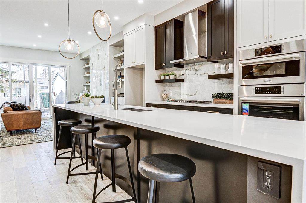 3021 28 Street - Photo 1