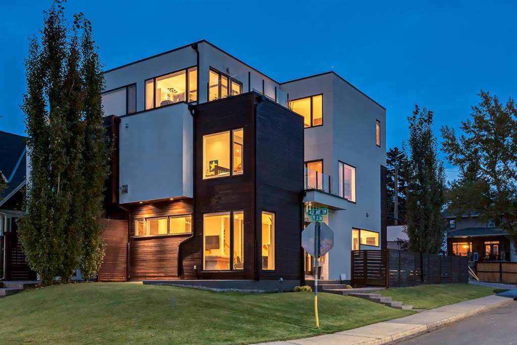 4225 19 Street - Photo 1