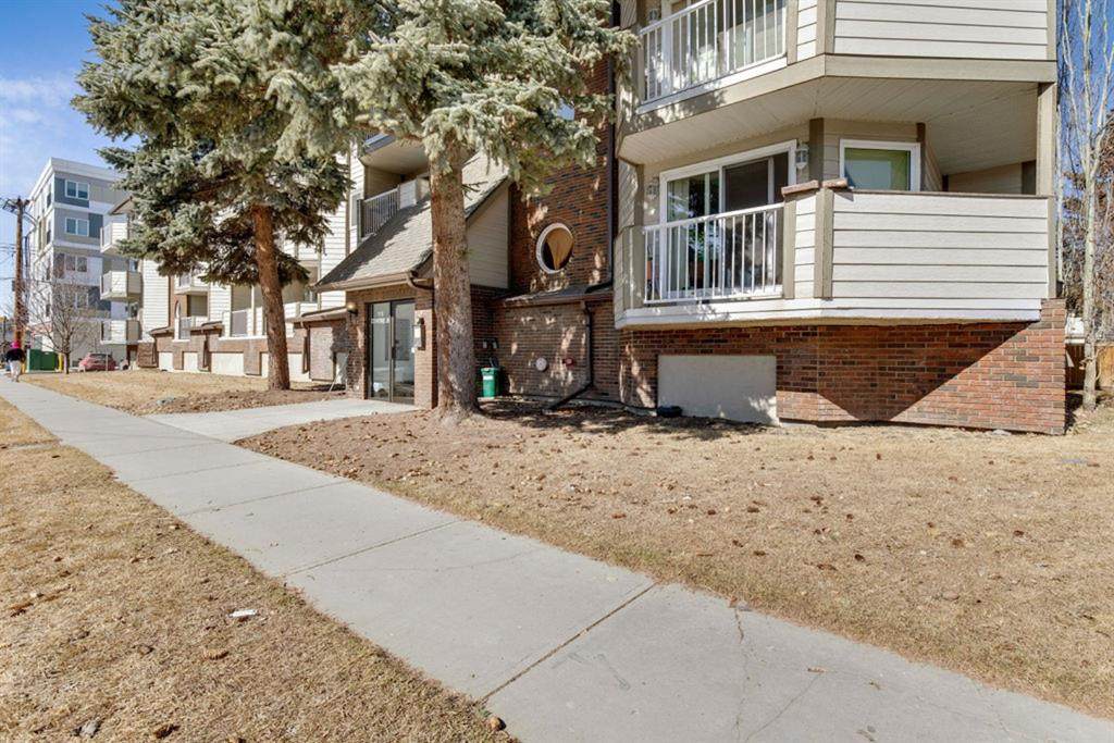 110 20 Avenue - Photo 1