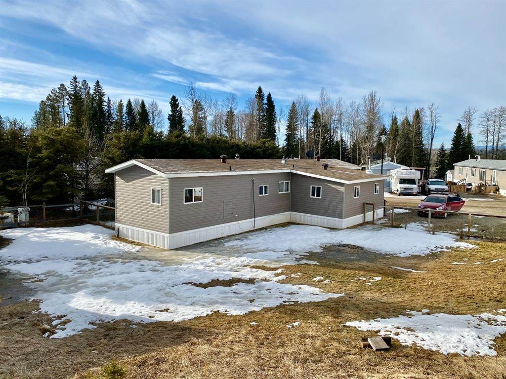 16 Pinewood Drive - Photo 1