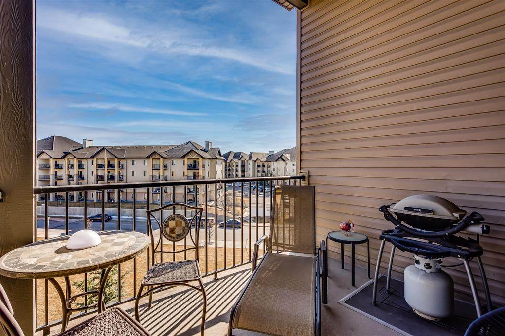 403 Mackenzie Way - Photo 1