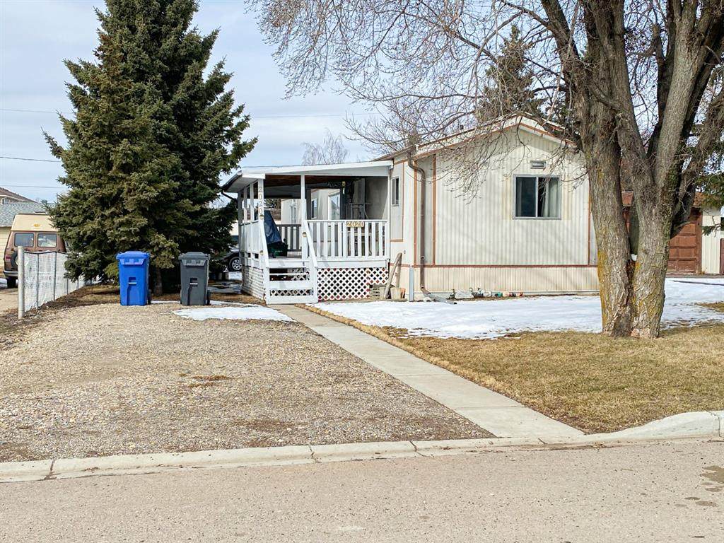 2020 21 Avenue - Photo 1