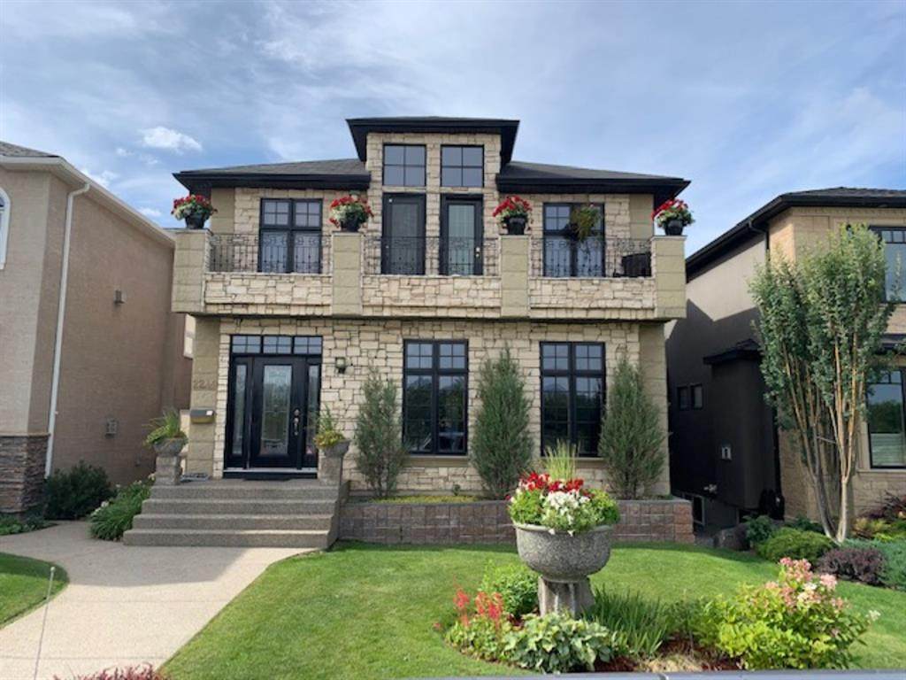 2245 8 Avenue - Photo 1