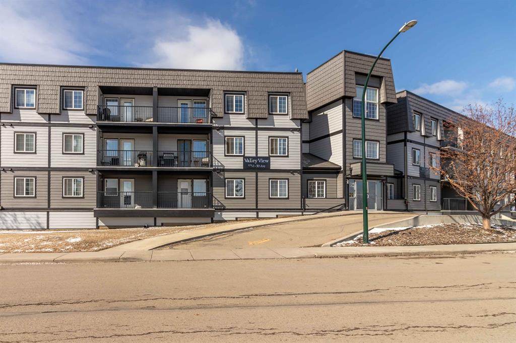 3730 50 Avenue - Photo 1