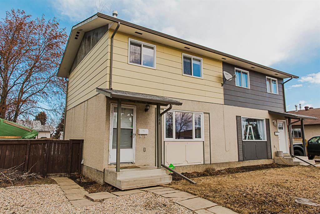 9558 76 Avenue - Photo 1