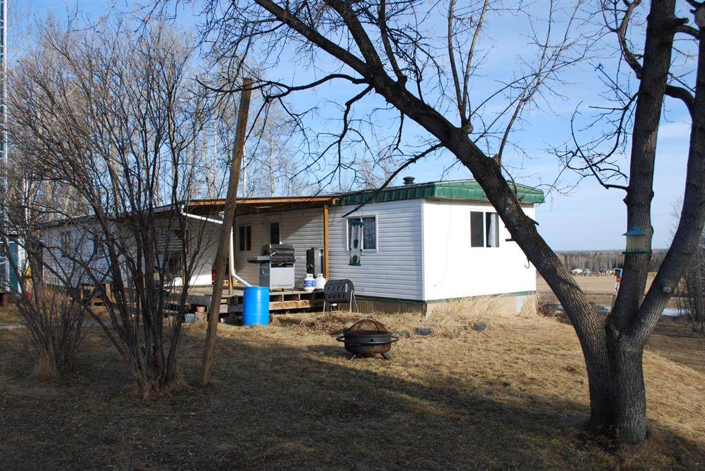 82066 Township Road 38-4 - Photo 1
