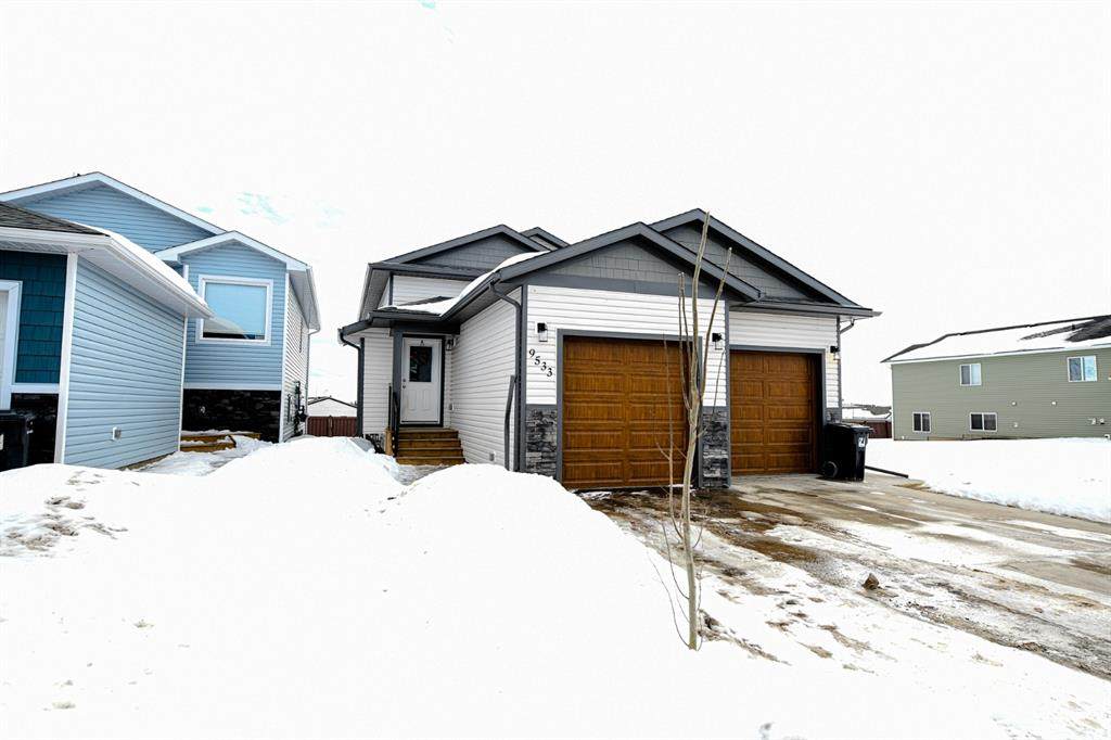 9533 113 Avenue - Photo 1