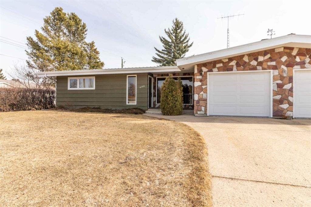 3738 51 Avenue - Photo 1