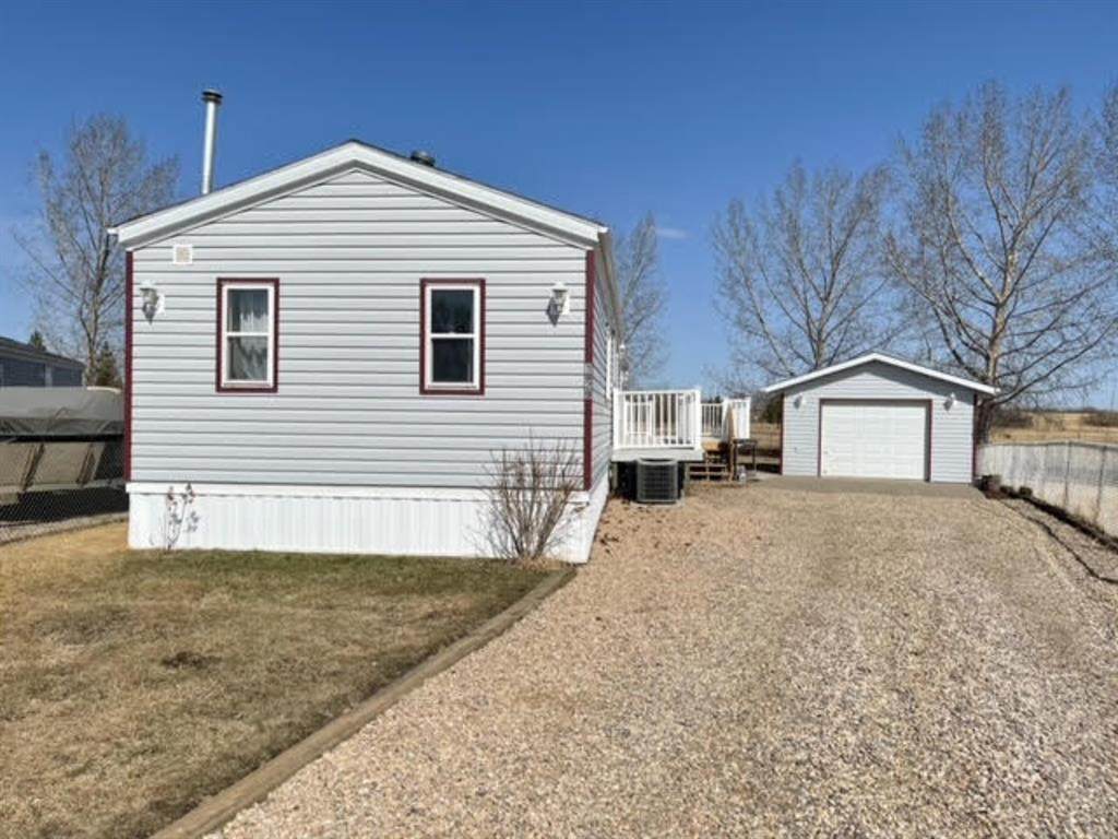 1829 2 A Street Crescent - Photo 1