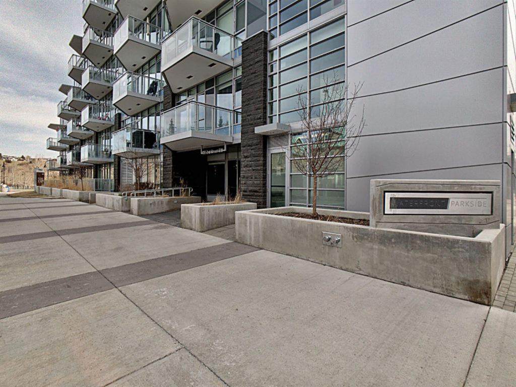 108 2 Street - Photo 1