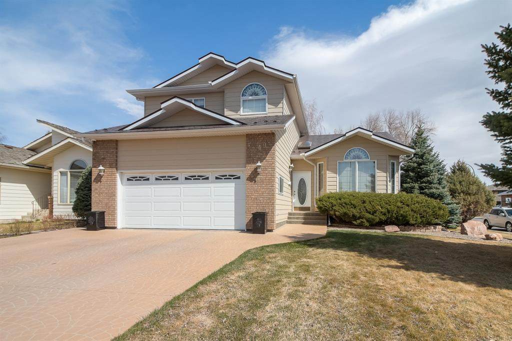 149 Edgewood Boulevard - Photo 1
