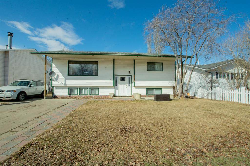 9724 95 Avenue - Photo 1