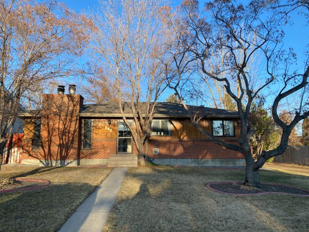 642 Lakewood Road - Photo 1