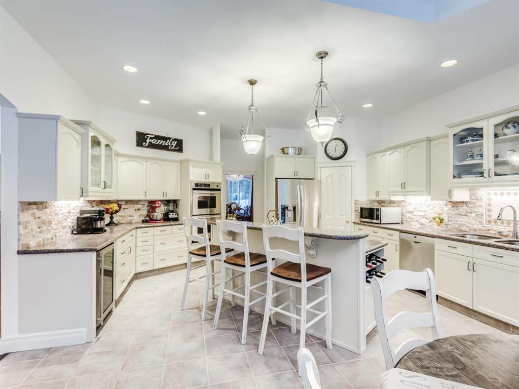 23 Highlands Terrace - Photo 1