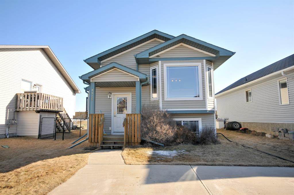 8925 69 Avenue - Photo 1