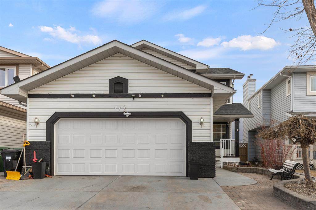 172 Eldorado Close - Photo 1