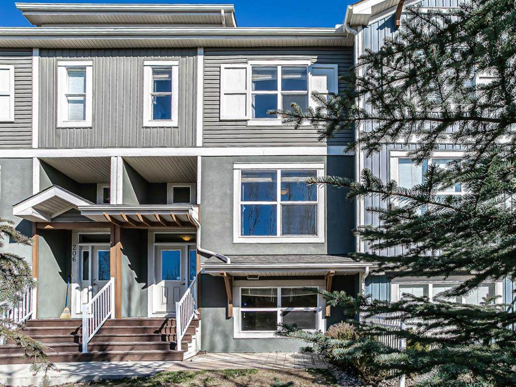 10 Auburn Bay Avenue - Photo 1