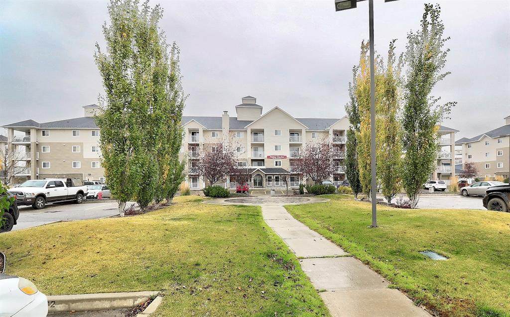 11230 104 Avenue - Photo 1