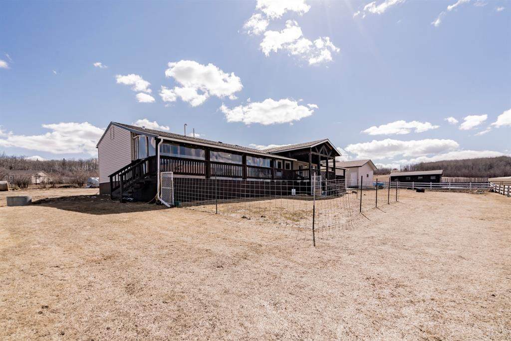 743040 Range Road 51 - Photo 1