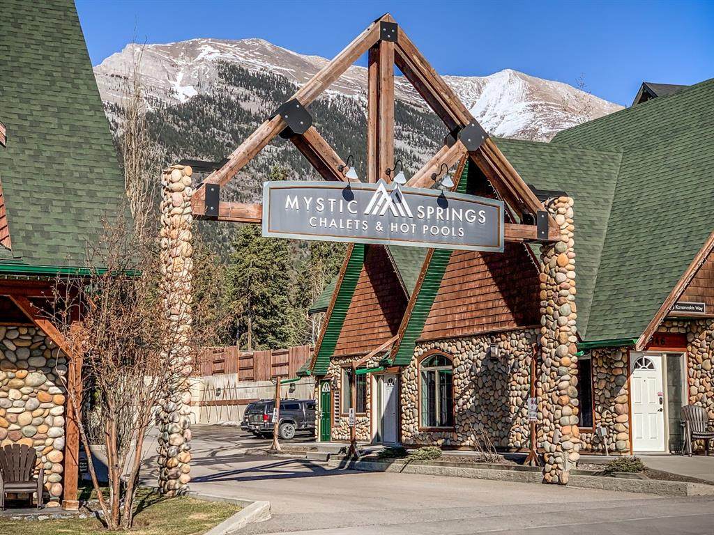 140 Kananaskis Way - Photo 1