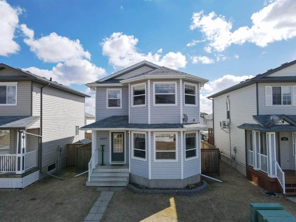 4509 74 Street - Photo 1