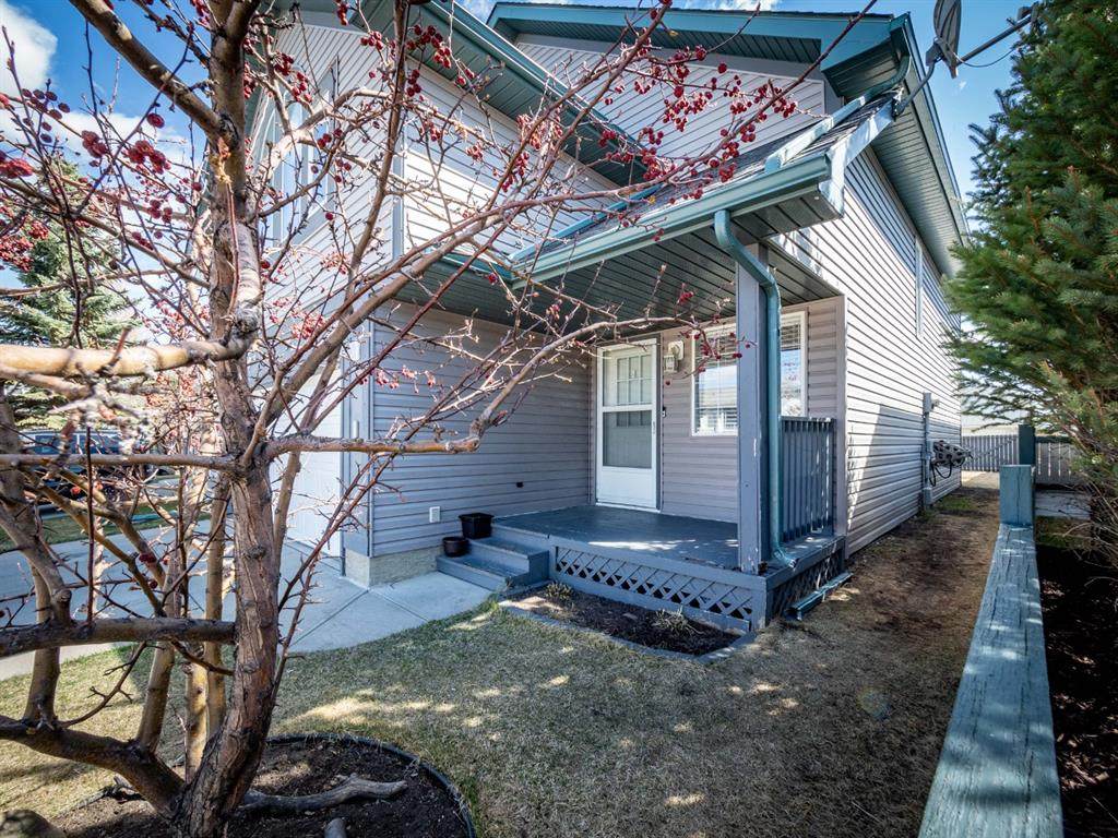 392 Woodside Circle - Photo 1