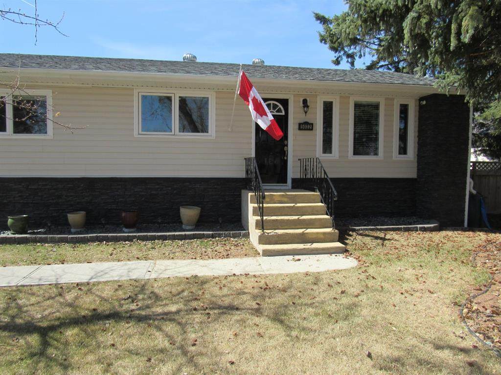 5032 51 Street - Photo 1