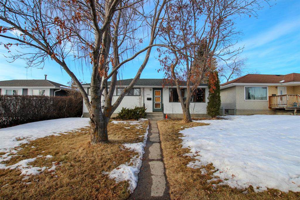 5866 41 Street Crescent - Photo 1