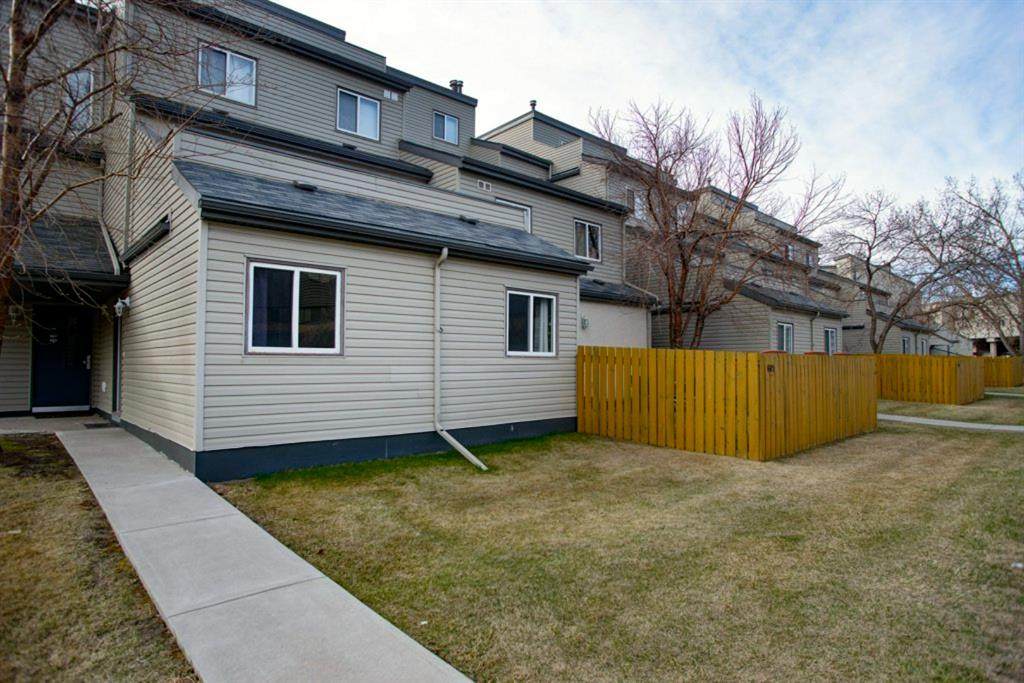 1540 29 Street - Photo 1