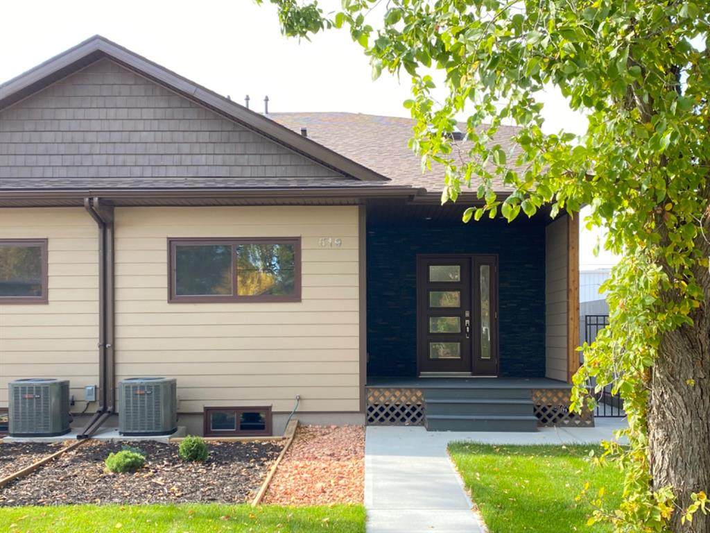 519 1 Street - Photo 1