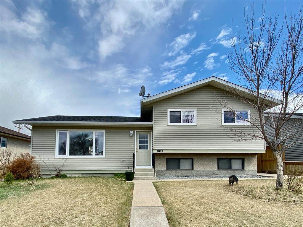 1004 1 Street - Photo 1