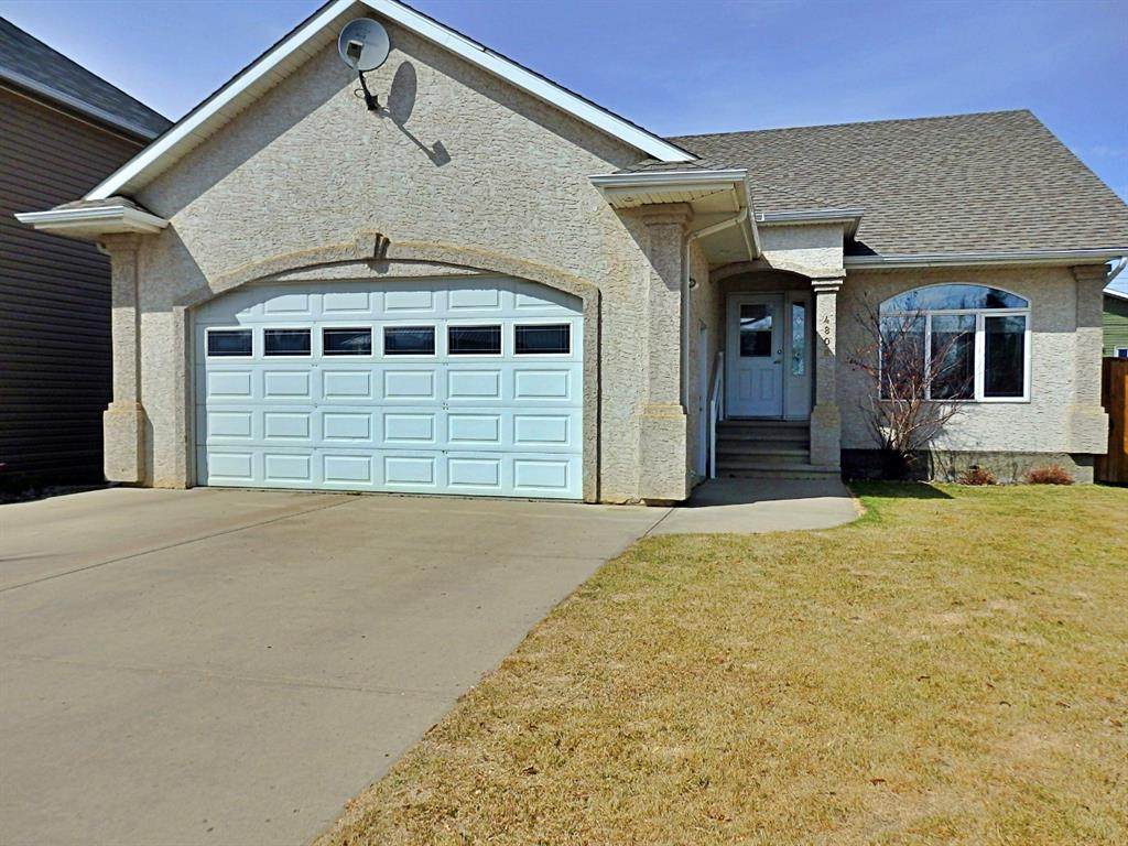 4808 49 Avenue - Photo 1