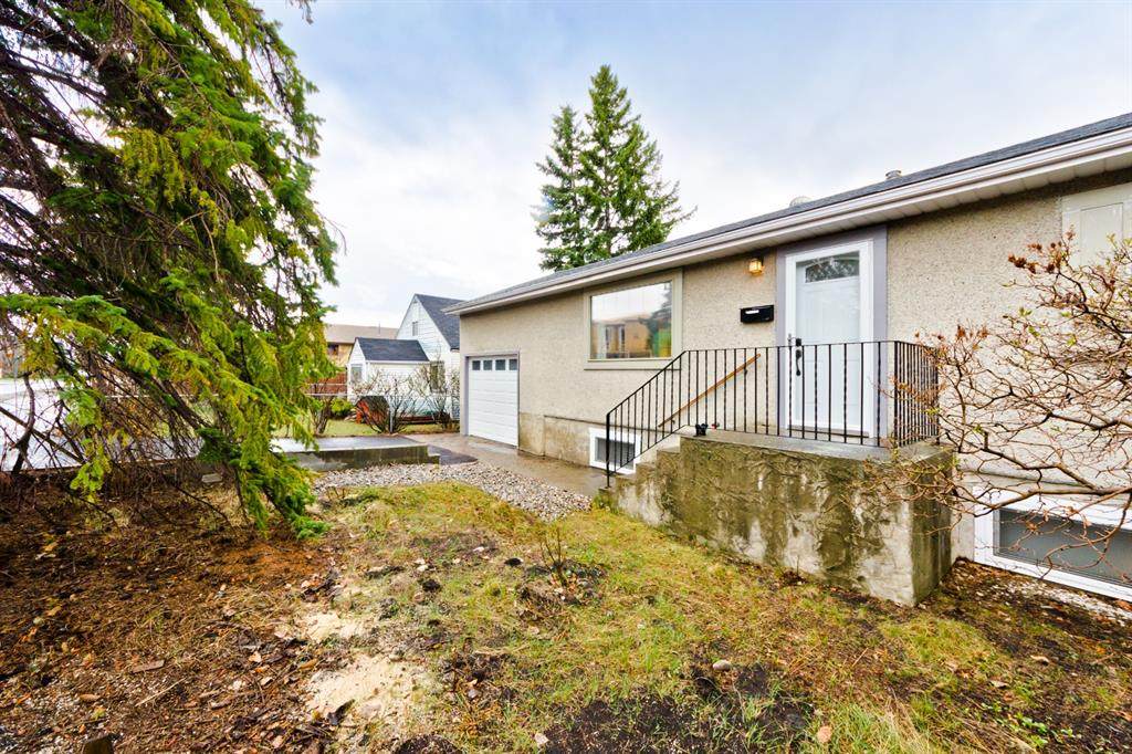 4323 Bowness Road - Photo 1