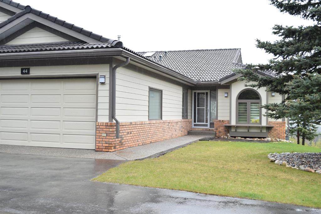 44 Sunrise Way - Photo 1