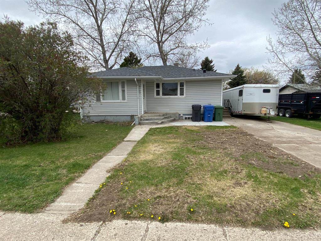2122 17 Street - Photo 1