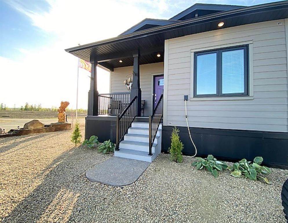 10032 Township Road 422 - Photo 1