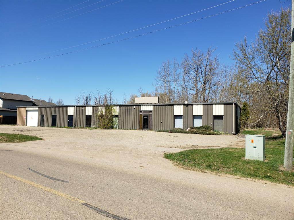4208 55 Avenue - Photo 1