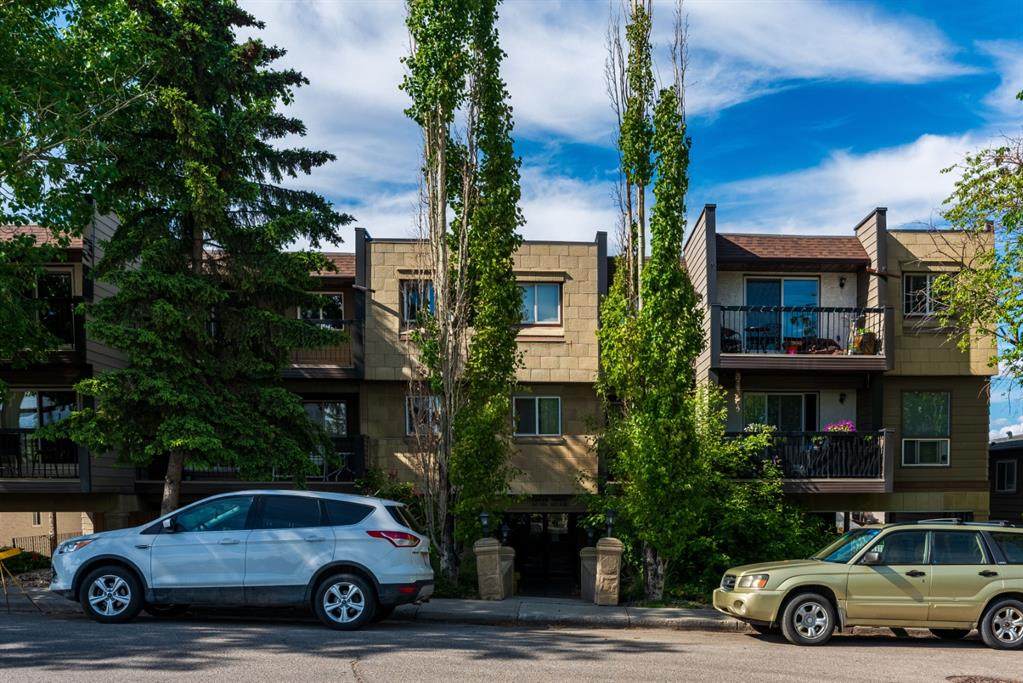 60 38A Avenue - Photo 1