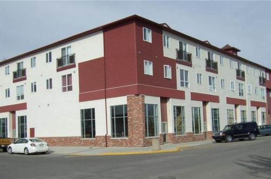 1010 Railway Street - Photo 1