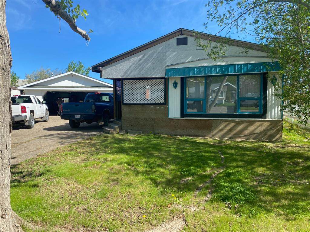 4602 53 Avenue - Photo 1