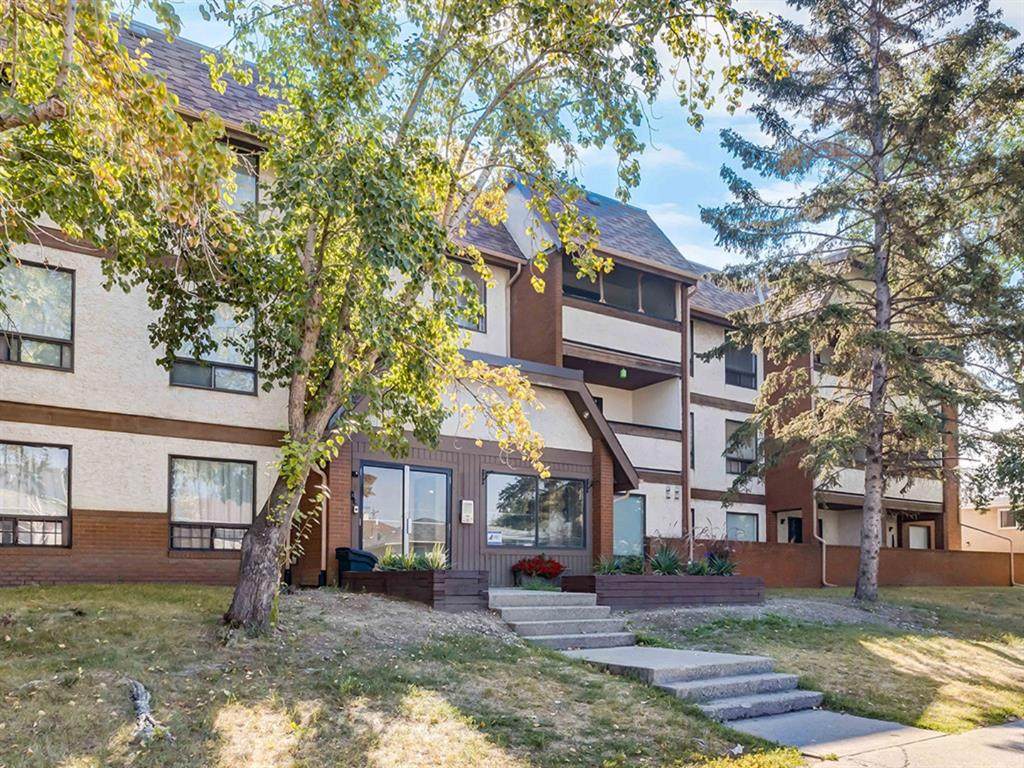 1712 38 Street - Photo 1